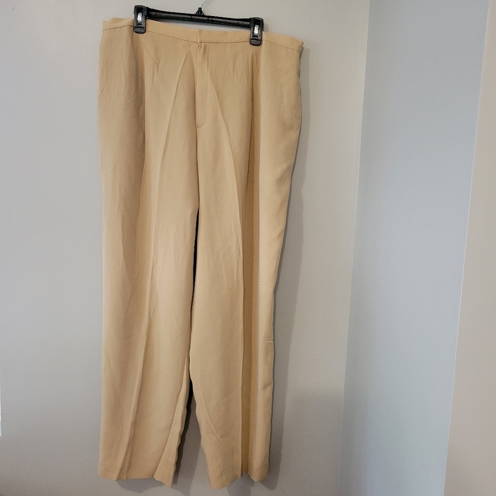 Dana Buchman Plus Size Women's Office Business Preppy Silk Dress Pants. Size 22